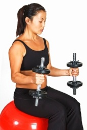 woman lifting weights