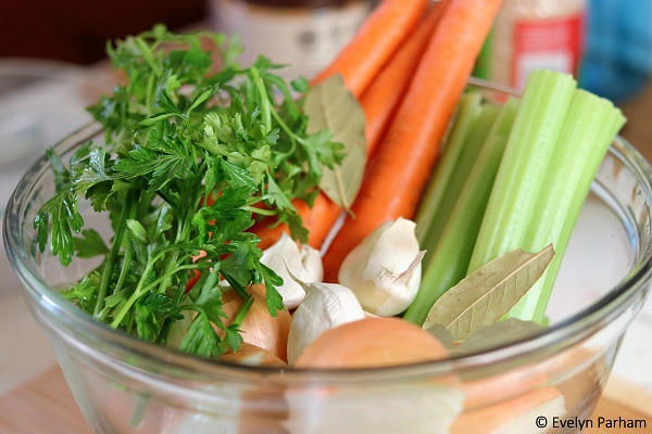 carrots-celery-onion-garlic-parsley